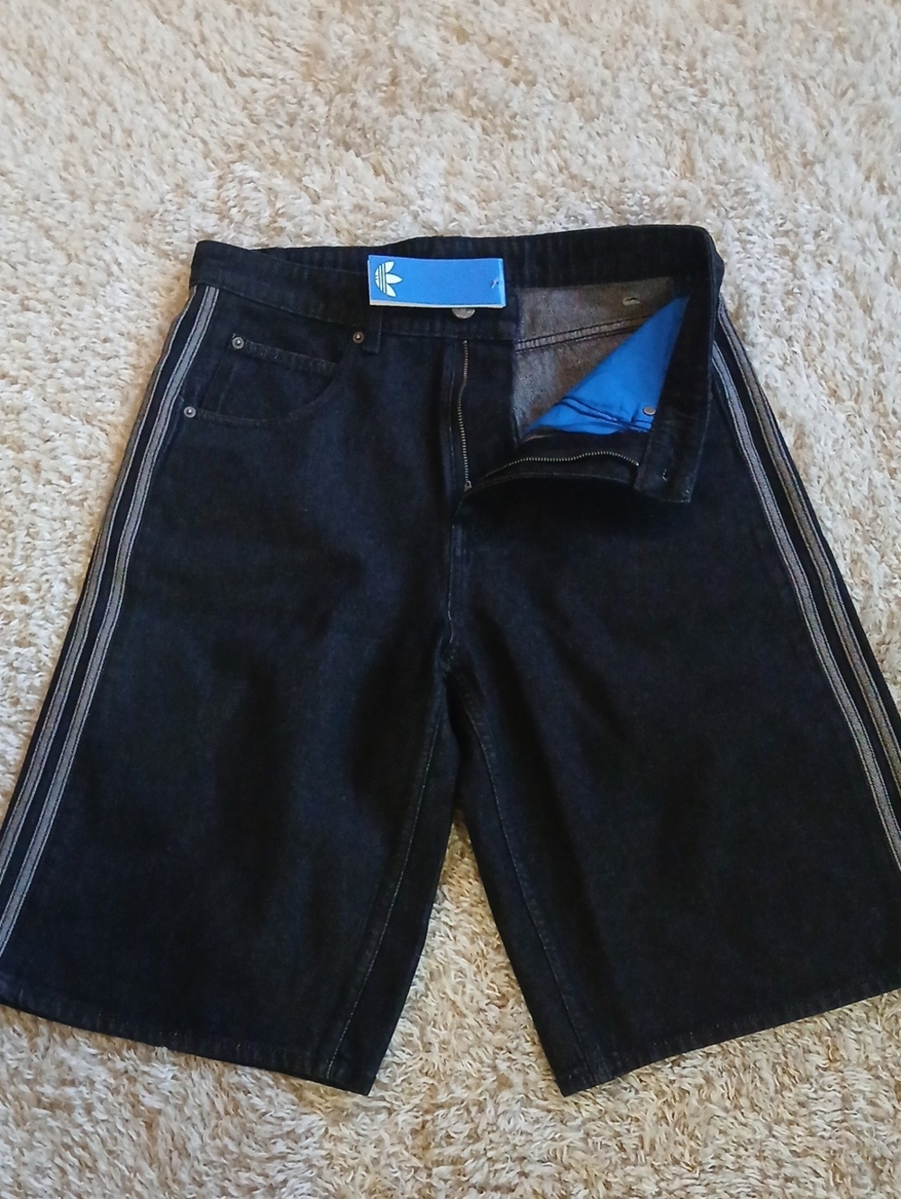 NWT ADIDAS SHORTS - Picture 5 of 6